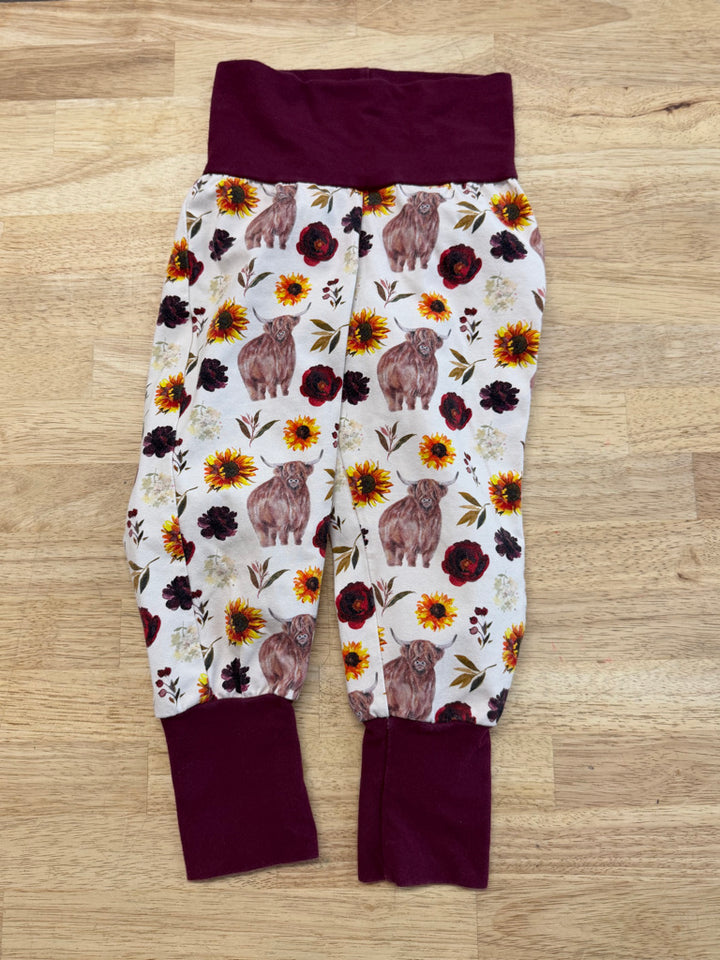 Gro by Zoe Pants – 1-3Y| Highland Cow & Sunflower Eggplant Cuffs