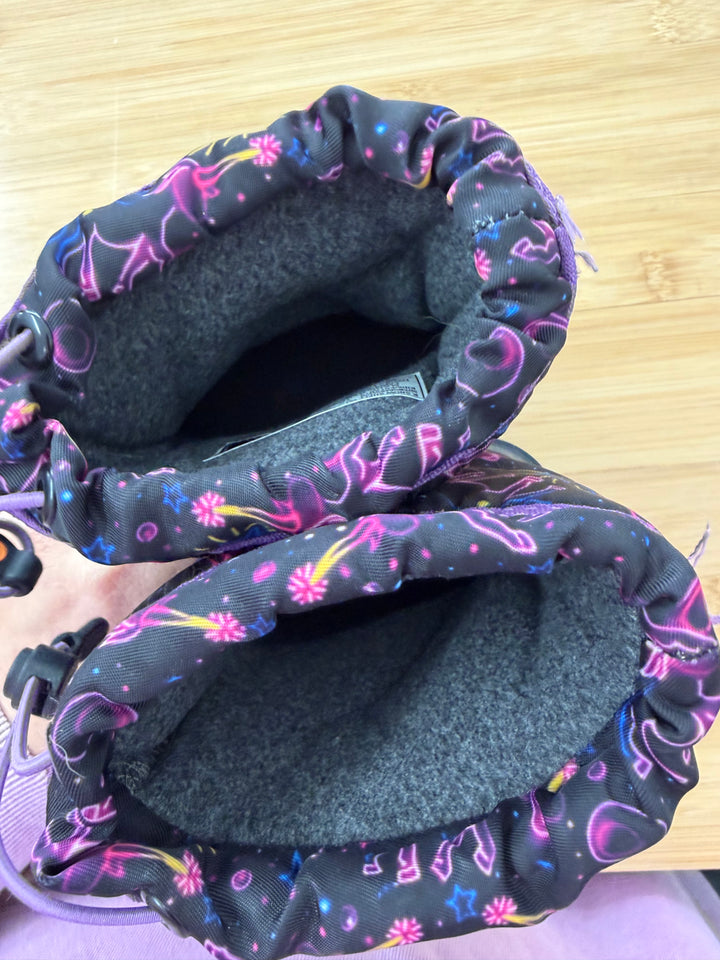 Bogs Waterproof -30°C Galosh-Lined Boot – 12 | Neon Pink Space Print & Black Minimal Wear