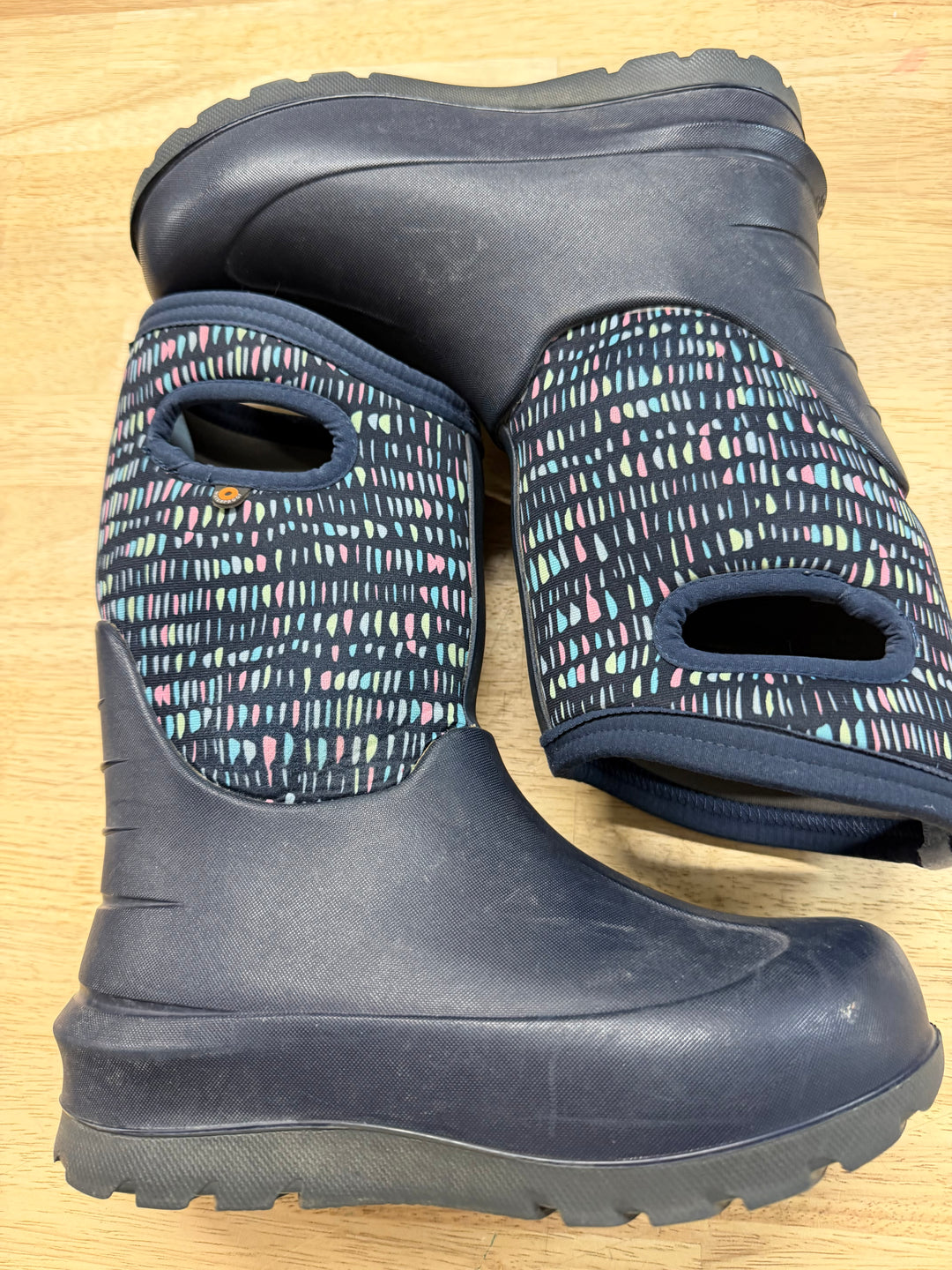 Bogs Neo Classic Boots - PLAY – Youth 3 | Navy | Pink and Mint Pastel Print