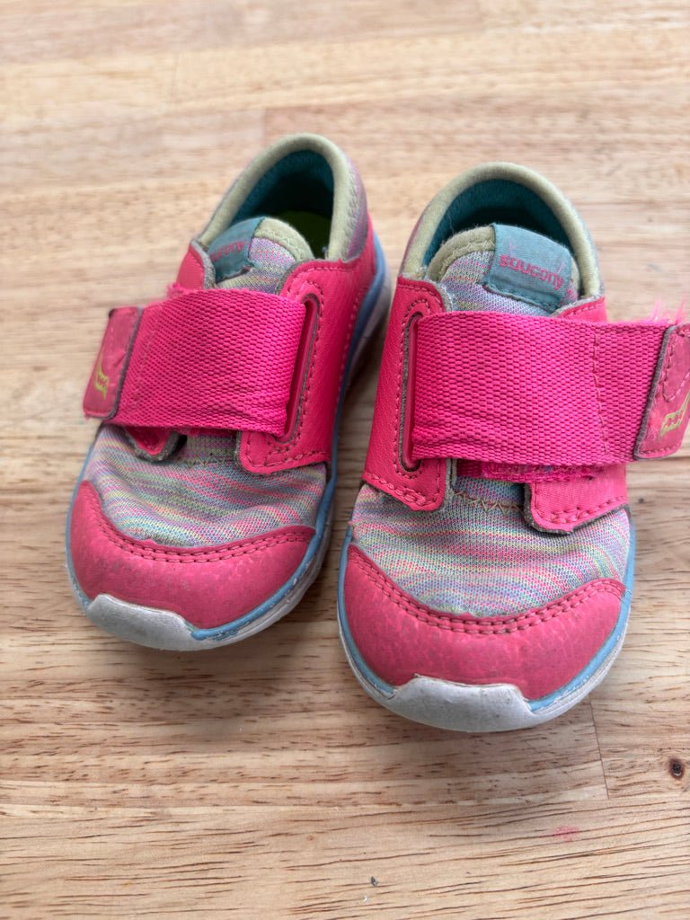 Saucony Pink Flex Runners - Nest and Sprout - Consignment