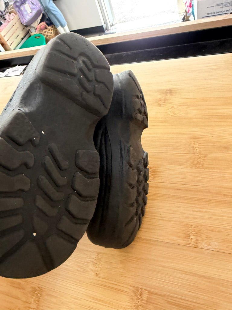 Stonz Winter Boots – 8 | Blue and Black | Velcro Adjustment - Nest and Sprout-Consignment