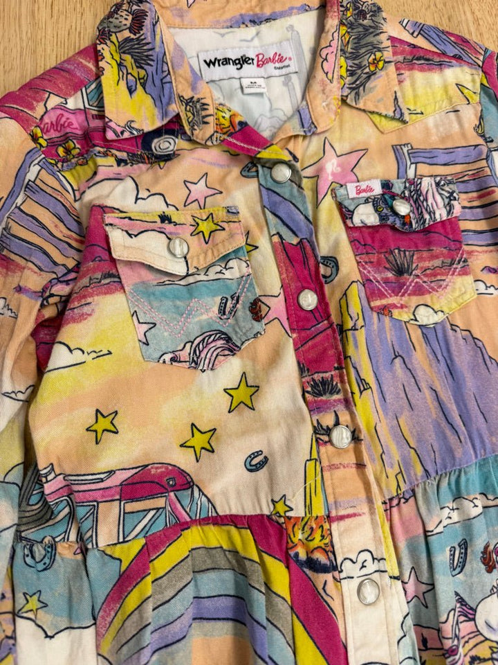 Wrangler x Barbie Illustrated Western Snap Shirt Dress – Medium - Nest and Sprout-Consignment