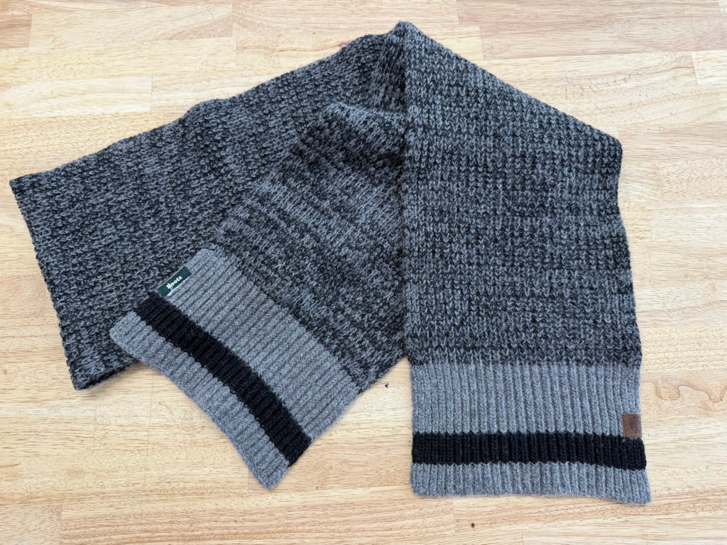 Roots Knit Scarf – One Size | Grey & Black Stripe