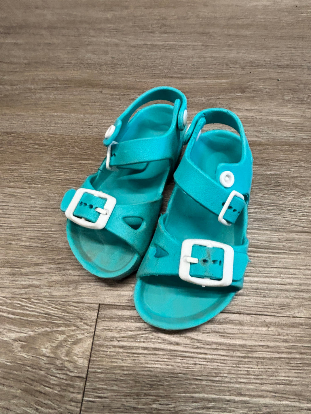 Kauai Turquoise Snap Sandals | Size 24