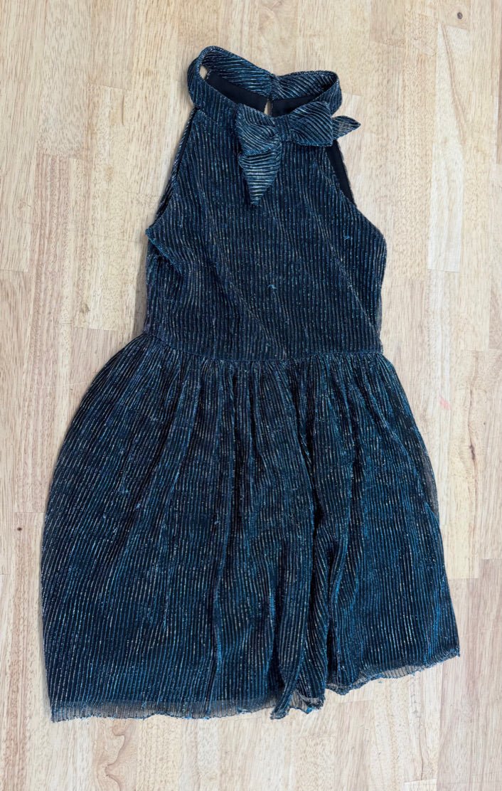 Zunie Metallic Ribbed Top – 7 | Blue | Halter Neckline with Bow - Nest and Sprout-Consignment
