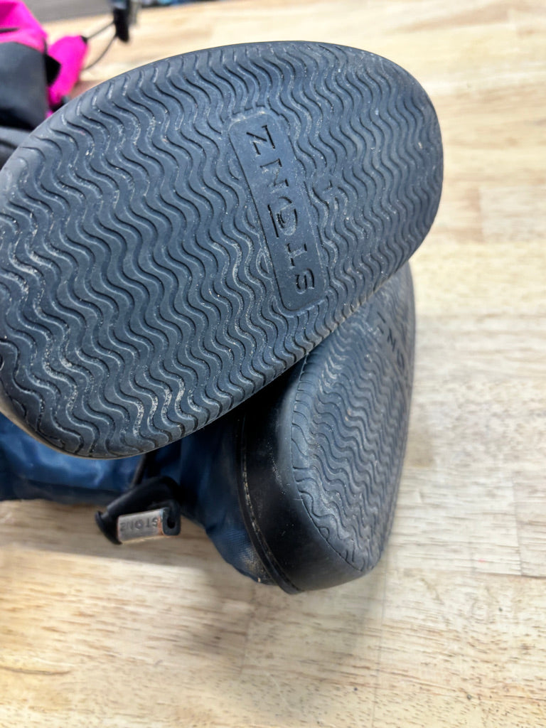 Stonz Rubber Sole Soft Booties – Size L, 14CM