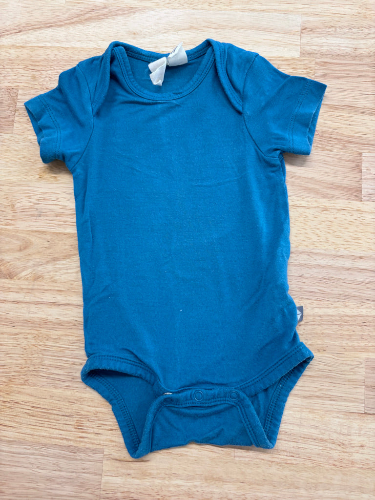 Kyte Baby Bodysuit 6-12 Months