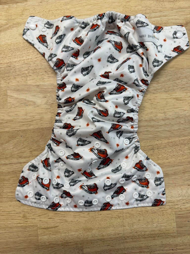 Kawaii Baby Pocket Diaper – One Size | Sneaker Print - Nest and Sprout - Consignment