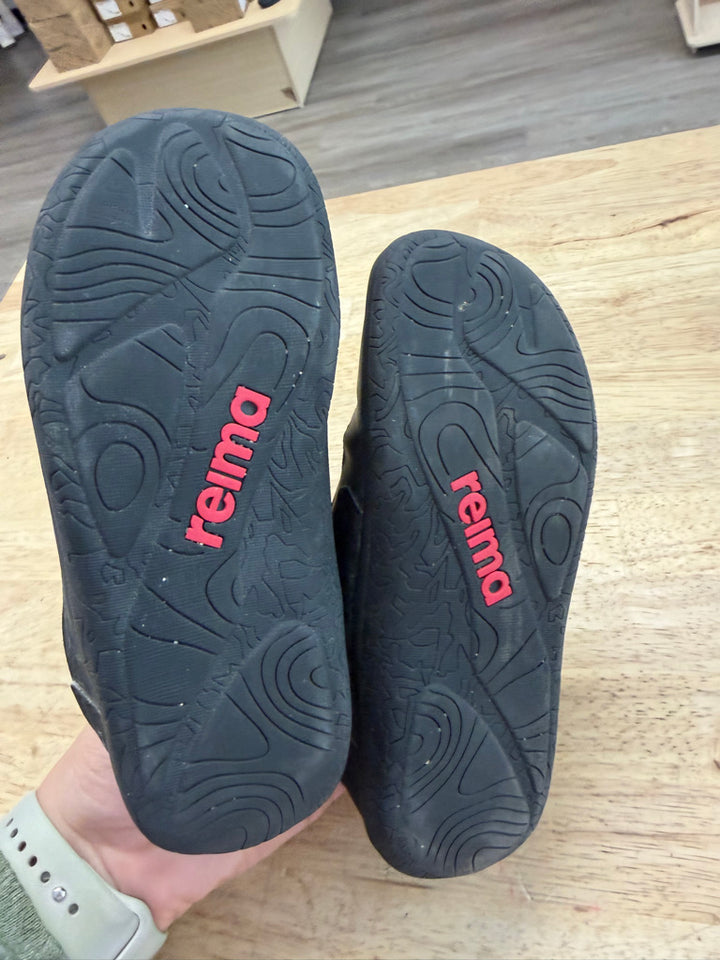 Reima Reimatec Waterproof Shoes – EU 30 (US 12.5) | Black | Play