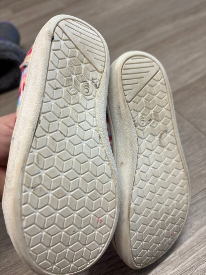 Tie-Dye Pink Canvas Shoes | Size 9