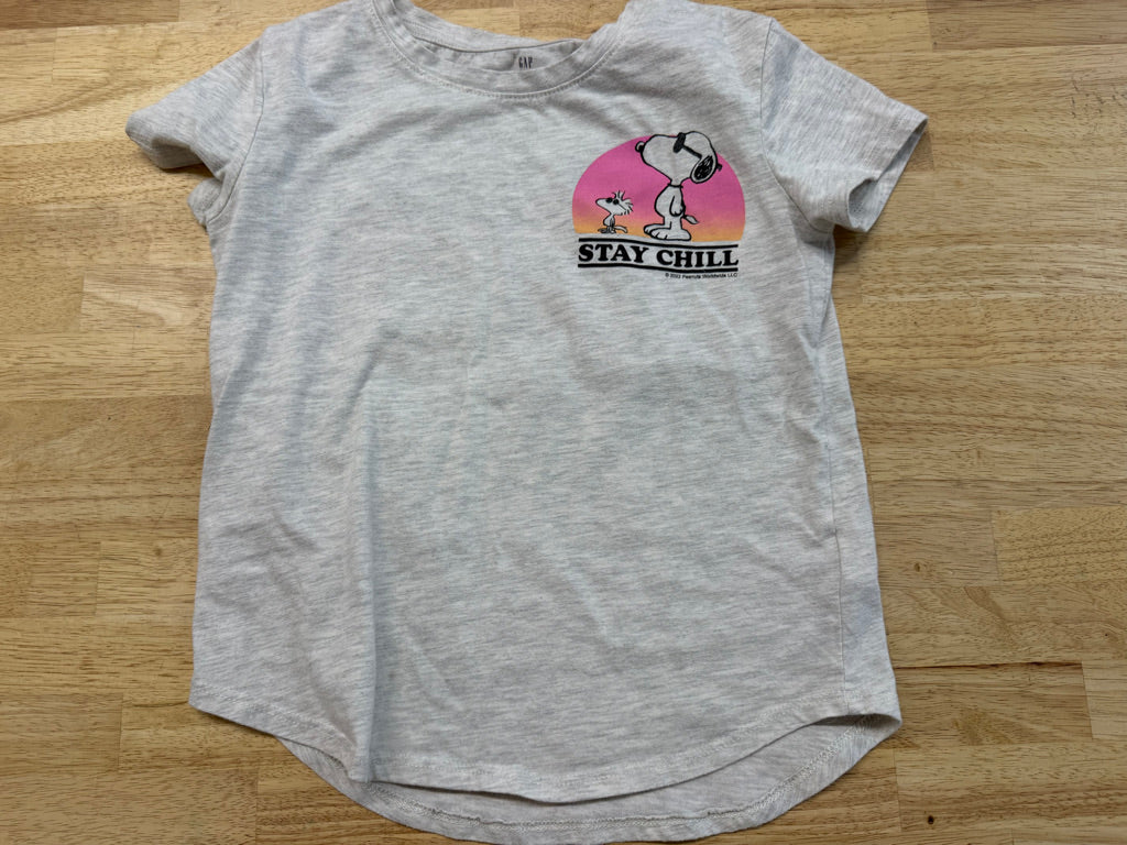Gap Kids T-Shirt – 10 | Light Grey Snoopy Graphic | Play