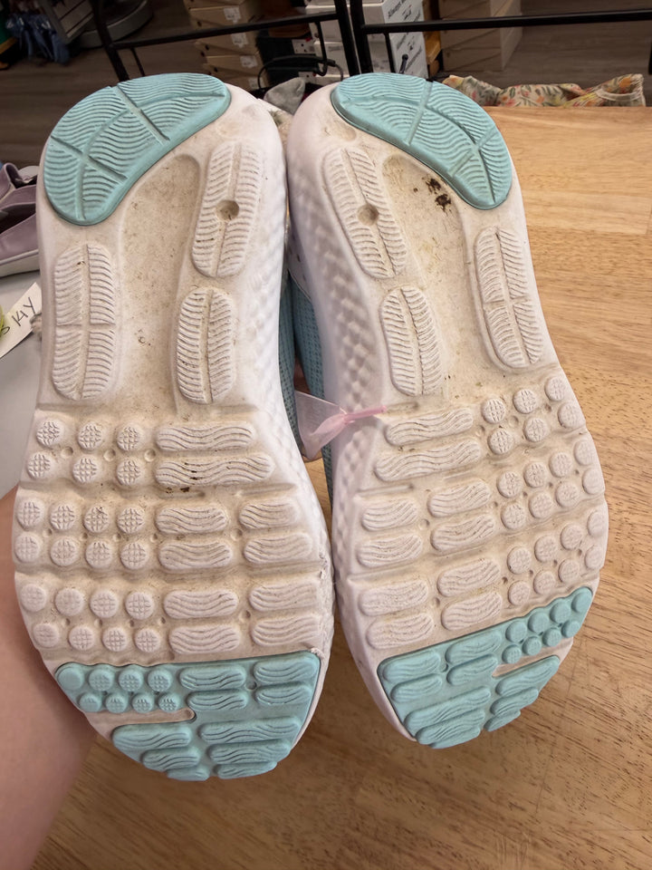 Under Armour Shoes – 3.5 | Blue | Ribbon Lace Added