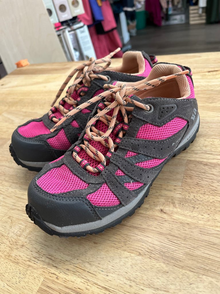 Columbia Hiker Shoes – Youth 3 Gray & Fuchsia LIKE NEW - Nest and Sprout - Consignment