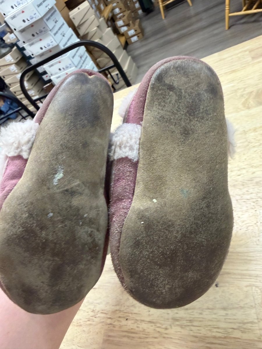 Robeez Fleece Lined Slip On Slippers – 18-24 Months | Bunny Print - Nest and Sprout-Consignment