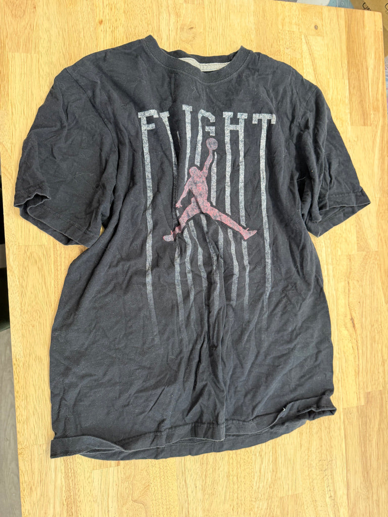 Jordan Logo Graphic Shirt – Adult S | Play
