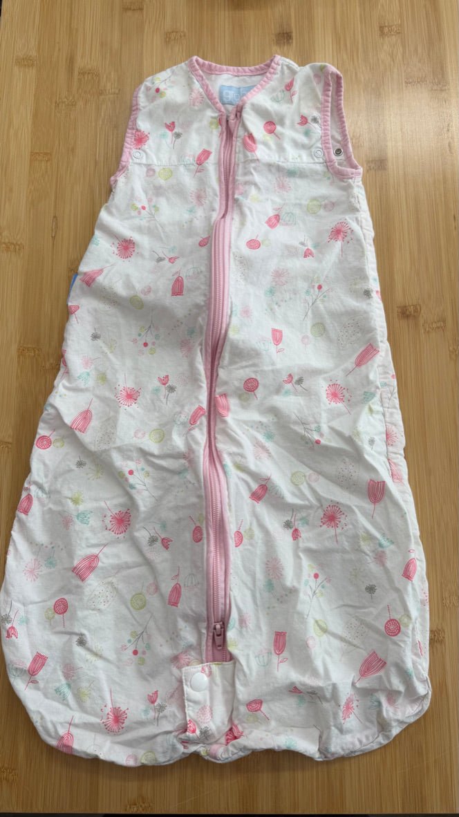 Gro Bag Sleep Bag – 0–6M | Light Pink Floral 0.5 Tog Two - Way Zip - Nest and Sprout - Consignment