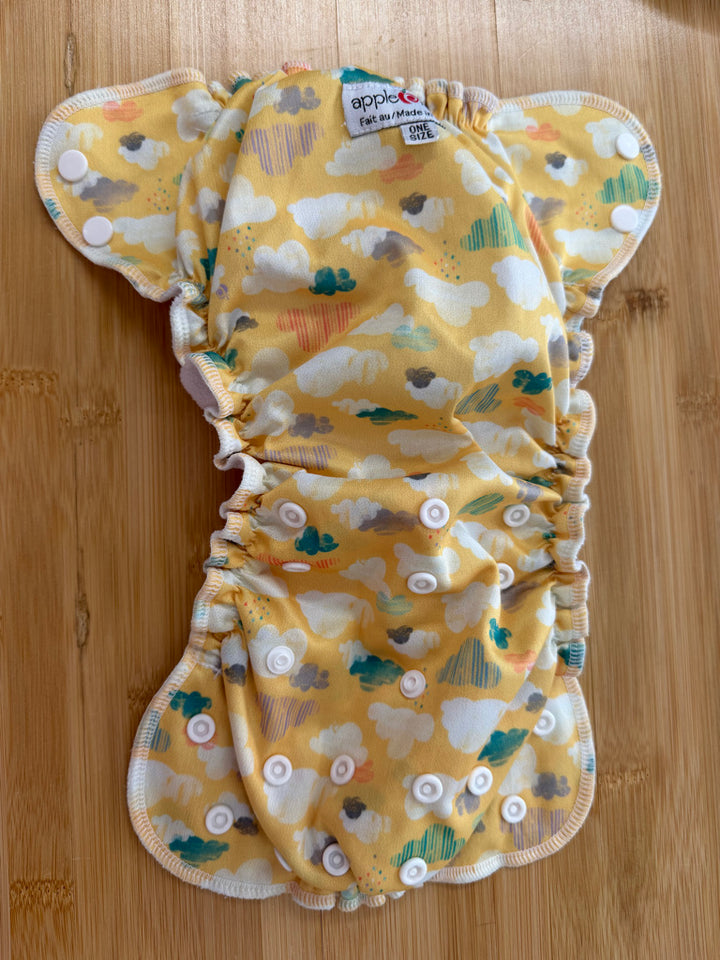 AppleCheeks Cloudy Day Pocket Diaper – One Size | Yellow