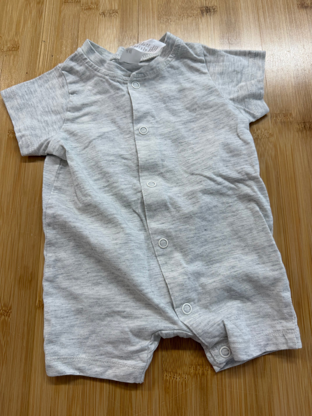 H&M Romper Shorts – 0–1M | Light Beige Snap