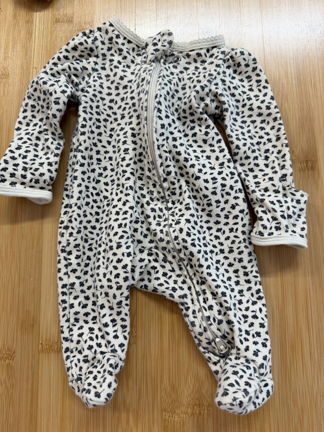 Carter's Footed Sleeper – Newborn | Light Beige Itsy Black Floral