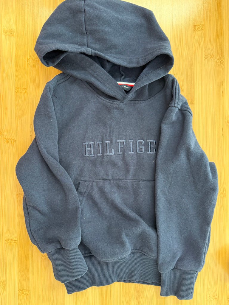 Tommy Hilfiger Sweatshirt – 6 | Navy Like New - Nest and Sprout-Consignment
