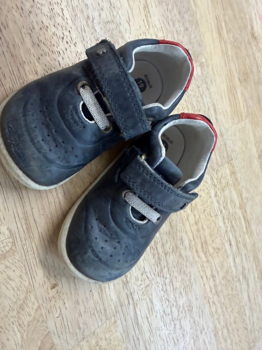 Bobux First Steps Shoes – Size 19 | Navy Velcro - Nest and Sprout-Consignment