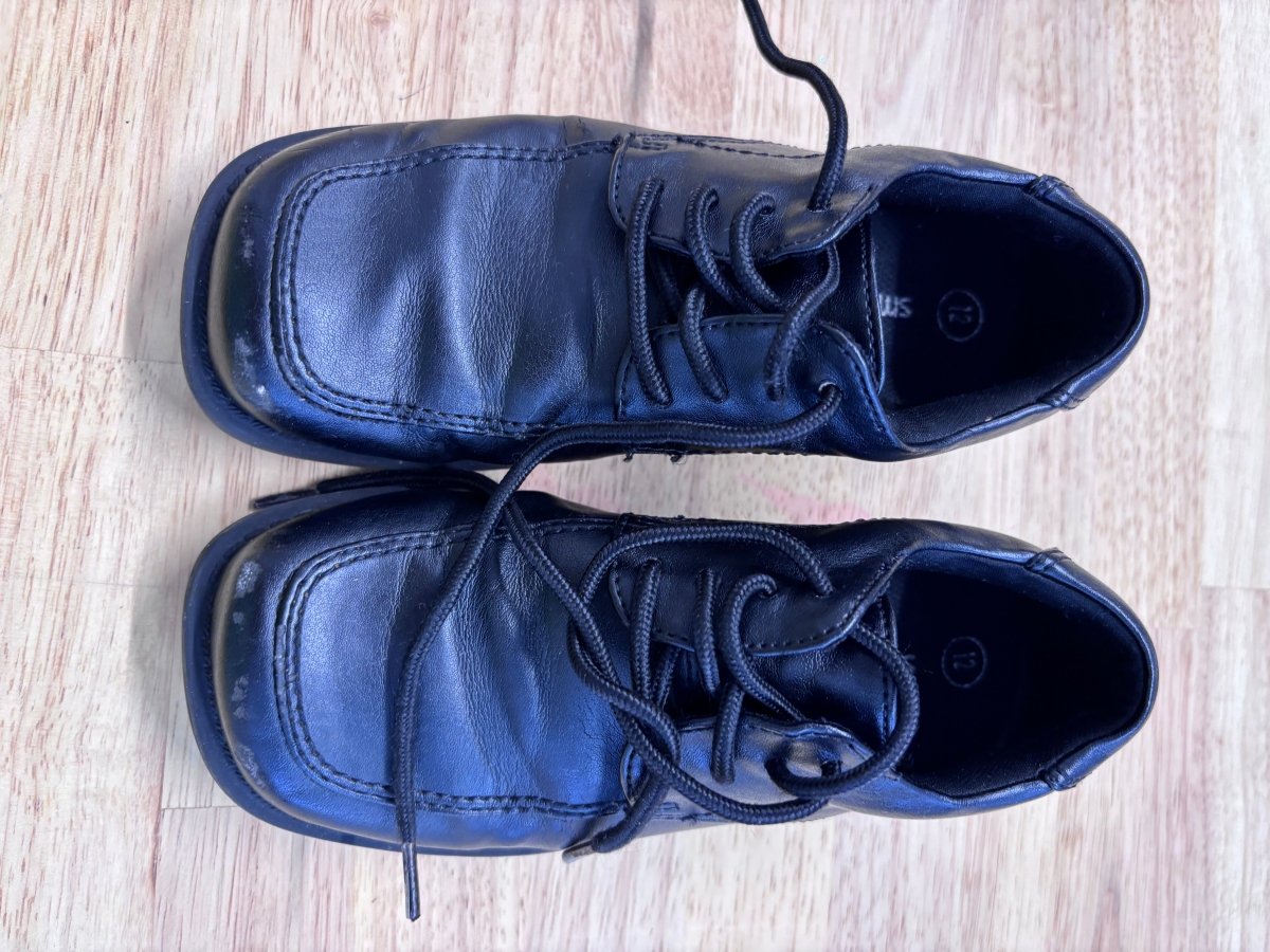 Smart Fit Dress Shoes - Black with Laces Size 12 - Nest and Sprout - Consignment