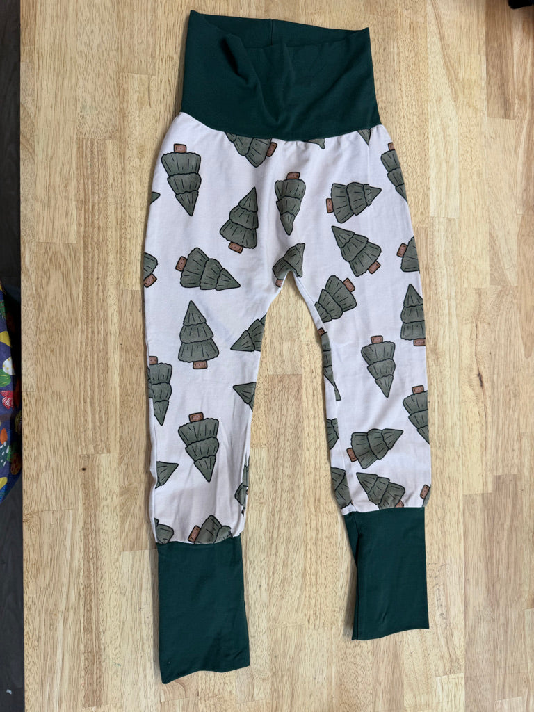 Gro by Zoe Christmas Tree Grow-With-Me Pants – 3–6Y | Holiday