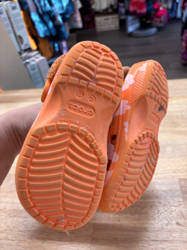 Crocs Orange Floral Size 11