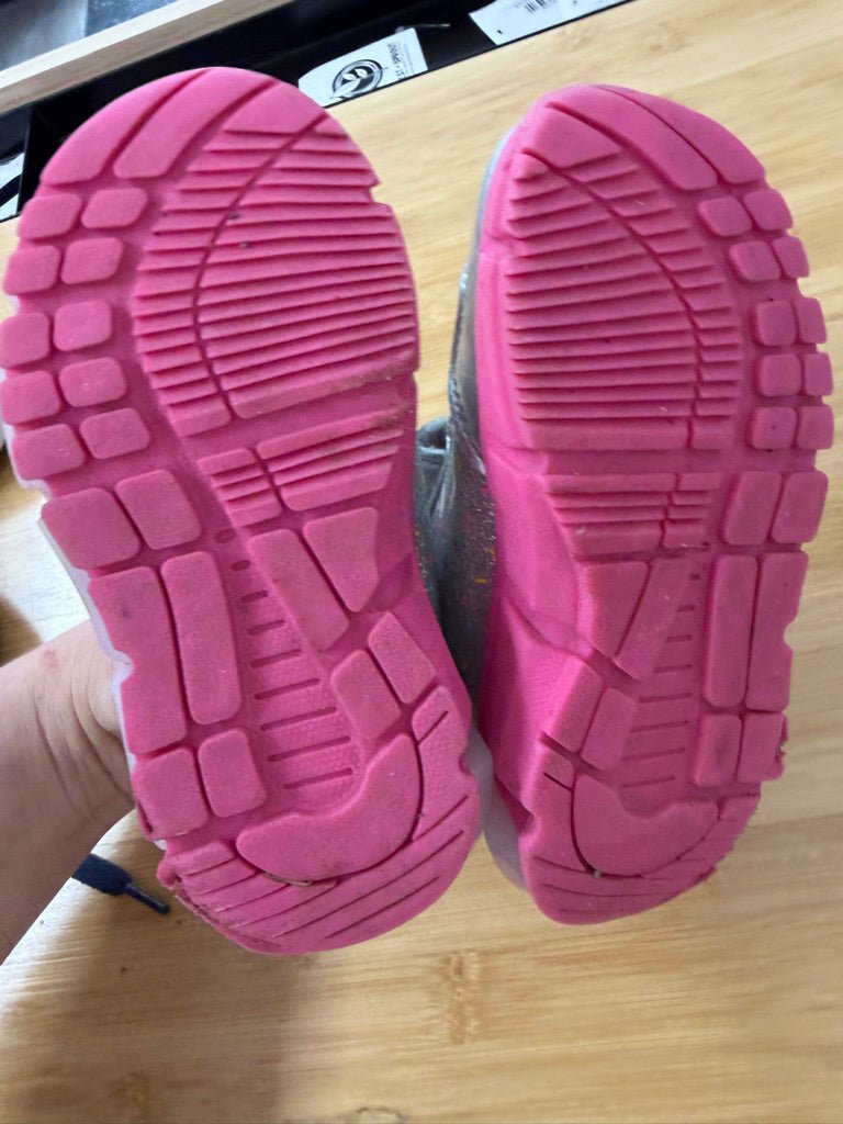 Disney Mickey Mouse Velcro Runners – 8 | Silver Sparkle Pink Highlights - Nest and Sprout-Consignment