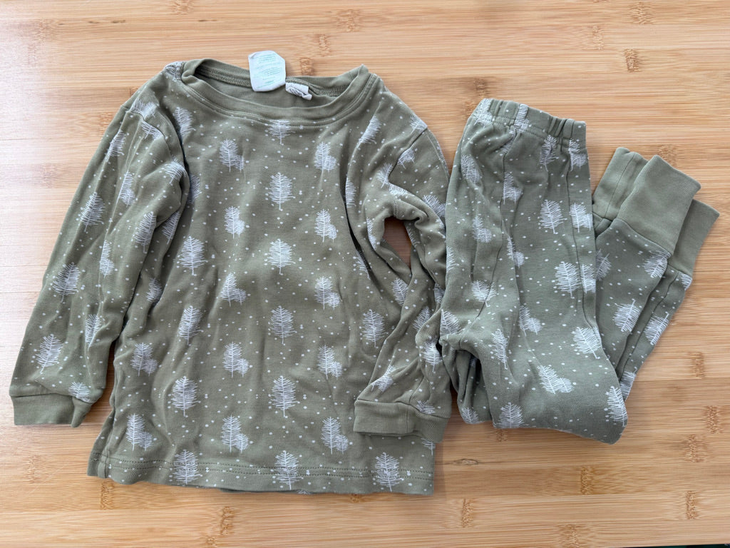 Parade Organics PJ Set – 3/4Y | Sage Green Pine Tree Allover