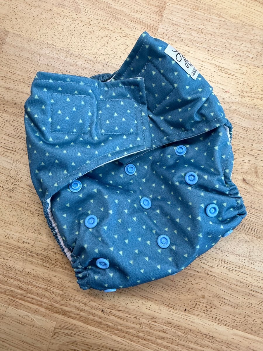 La Petite Ourse Pocket Cloth Diaper | Blue Velcro White Microsuede - Nest and Sprout - Consignment