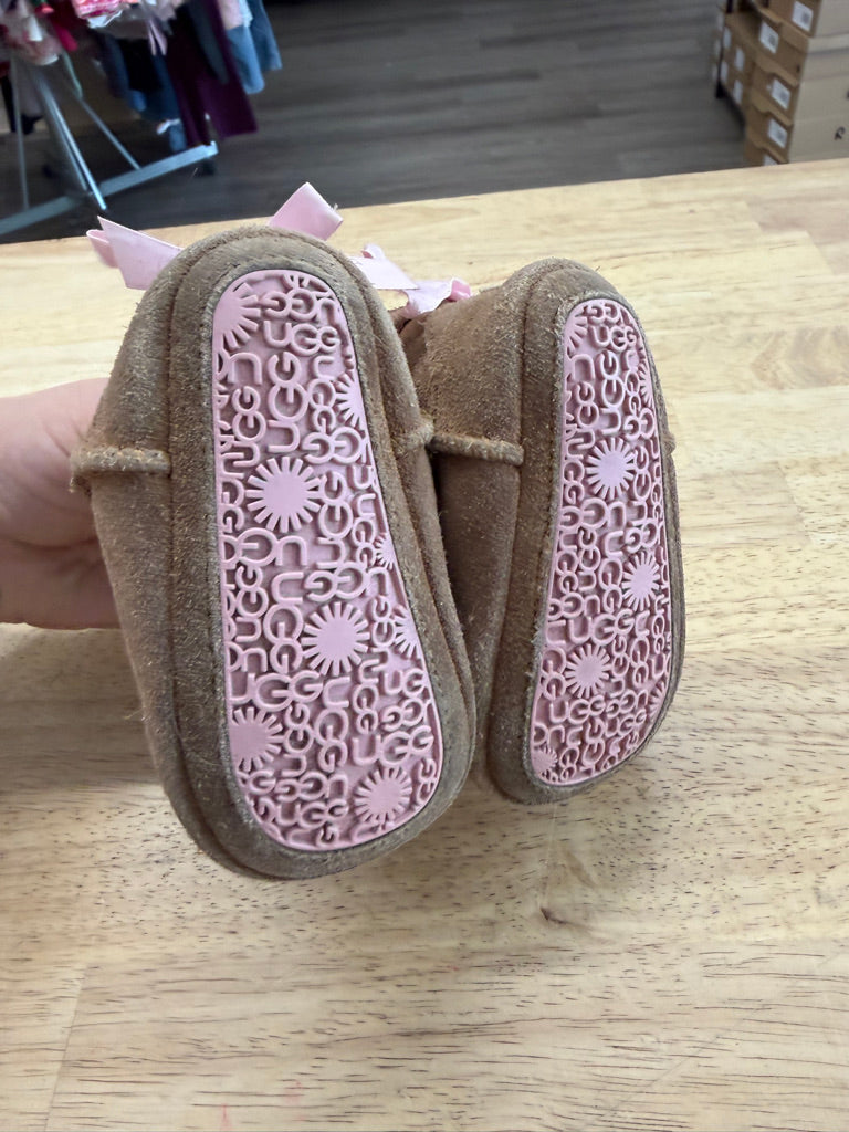 UGG Booties – Size 2/3 | Wool Sherpa Lined, Pink Bow