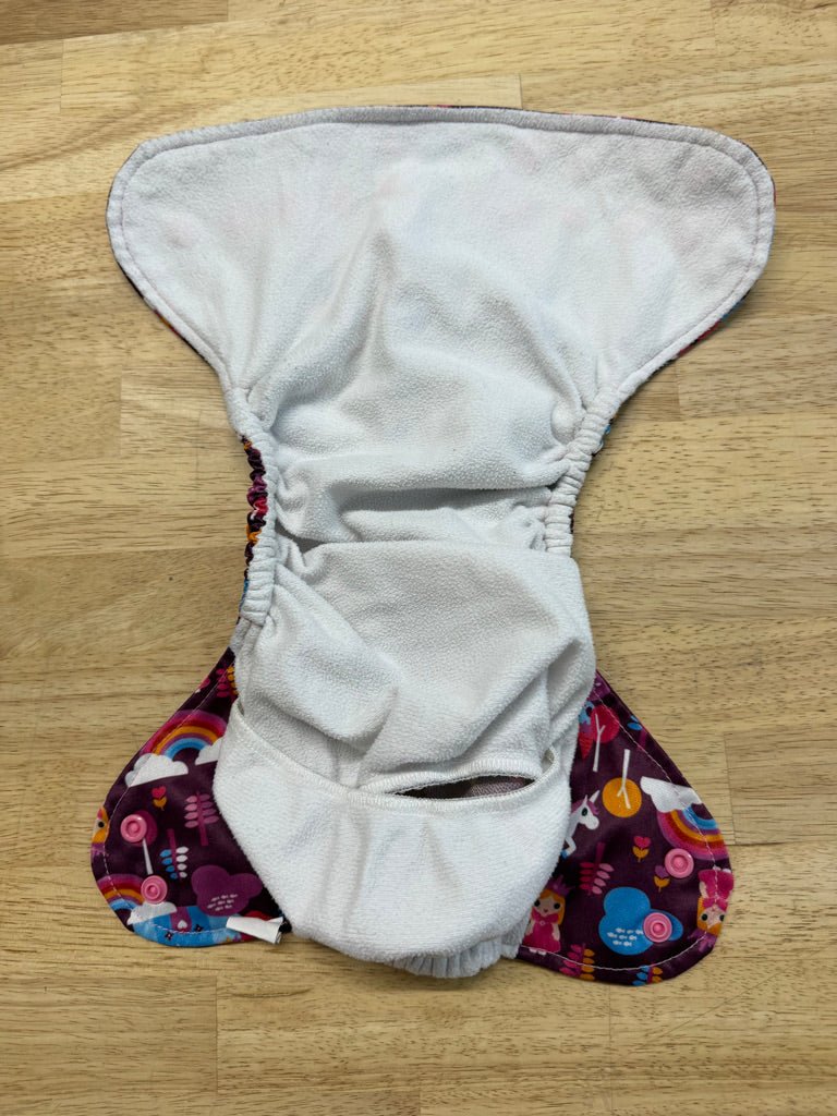 Mini Kiwi Pocket Diaper – One Size | Fairy & Princess Print - Nest and Sprout - Consignment