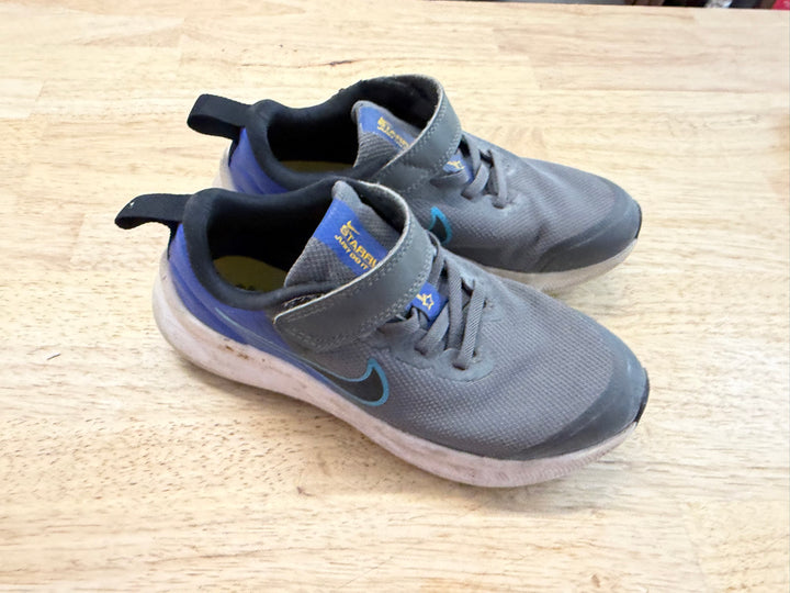 Nike Star Runner Sneakers – 13 (EU 31) K