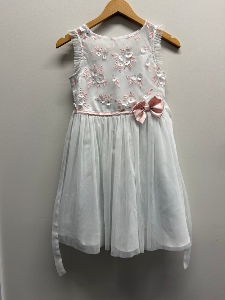 Jona Michelle Special Occasion Dress – 10 | White Tulle Floral Back Button-Up