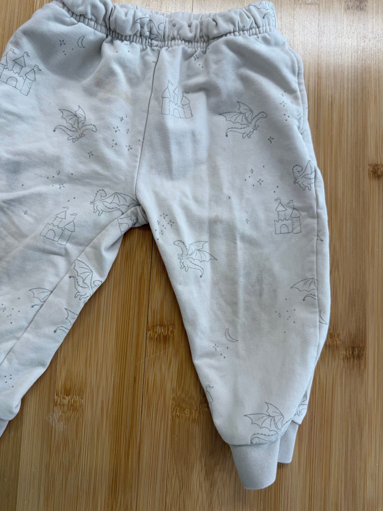 Quincy Mae Jogger Pants – 12–18M | Cream Dragon Castle Print | Play - Nest and Sprout-Consignment