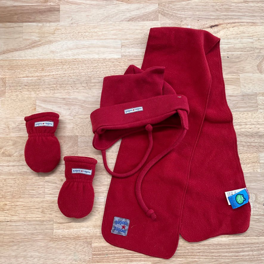 Gagou Tagou 6–12M Winter Accessories Set – Red - Nest and Sprout - Consignment