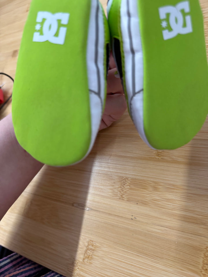 DC Crib Shoes – 1 | Green & White