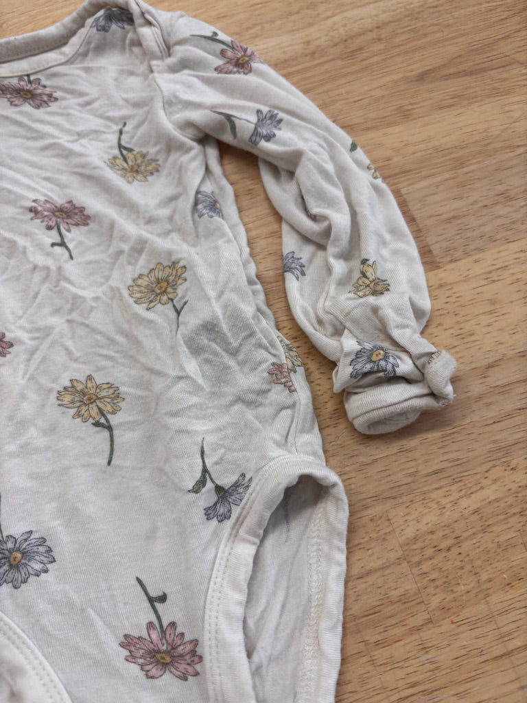 Carter’s 3M Bodysuit – White with Flowers. IMPERFECT