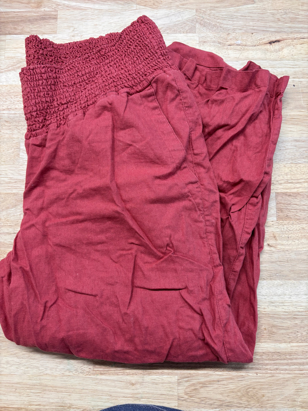 Old Navy Maternity Linen Pants – Size Large