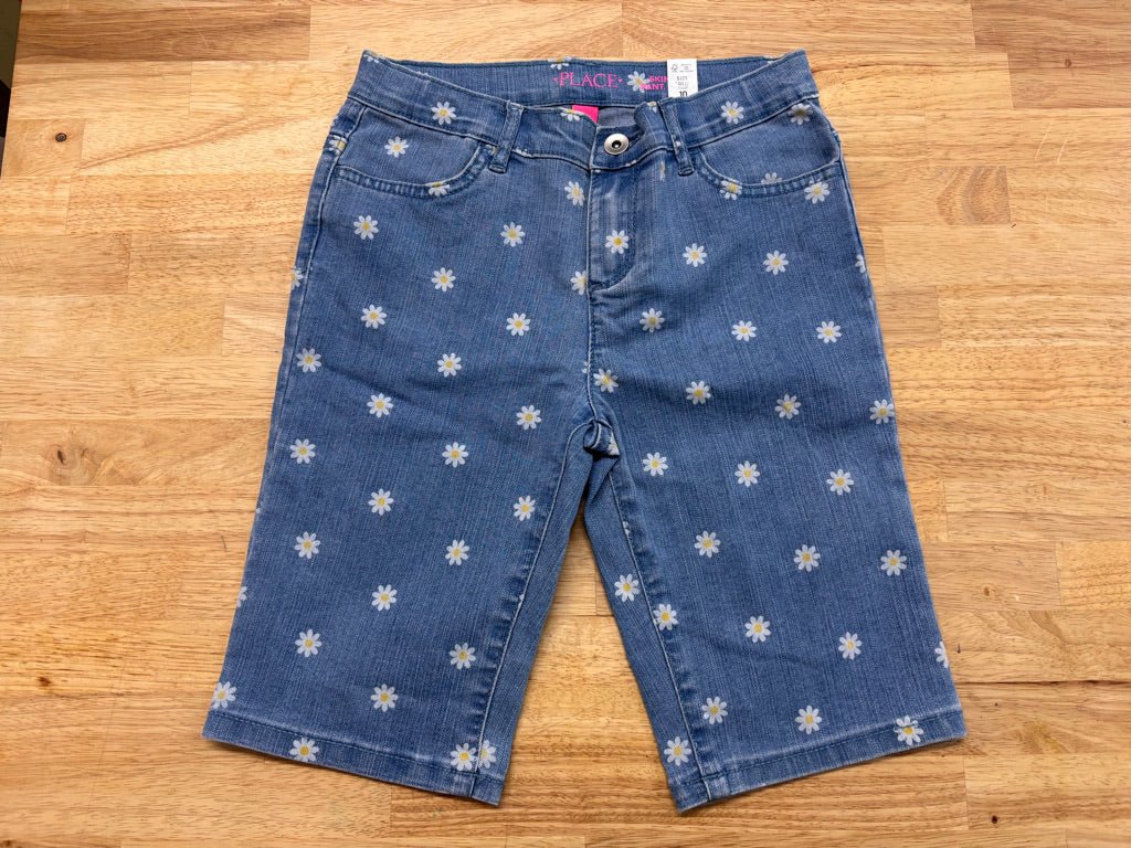 Children’s Place Shorts – Size 10 - Nest and Sprout - Consignment