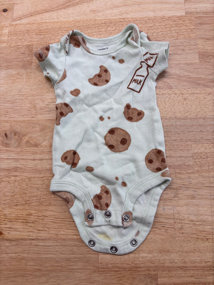 Carters Bodysuit – Size NB (Cookies & Milk) imperfect
