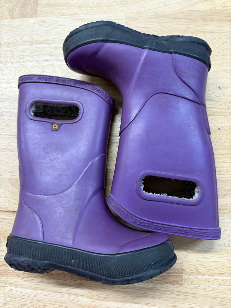 Bogs Rain Boot – 9 | Purple | Plush Lined - Nest and Sprout-Consignment