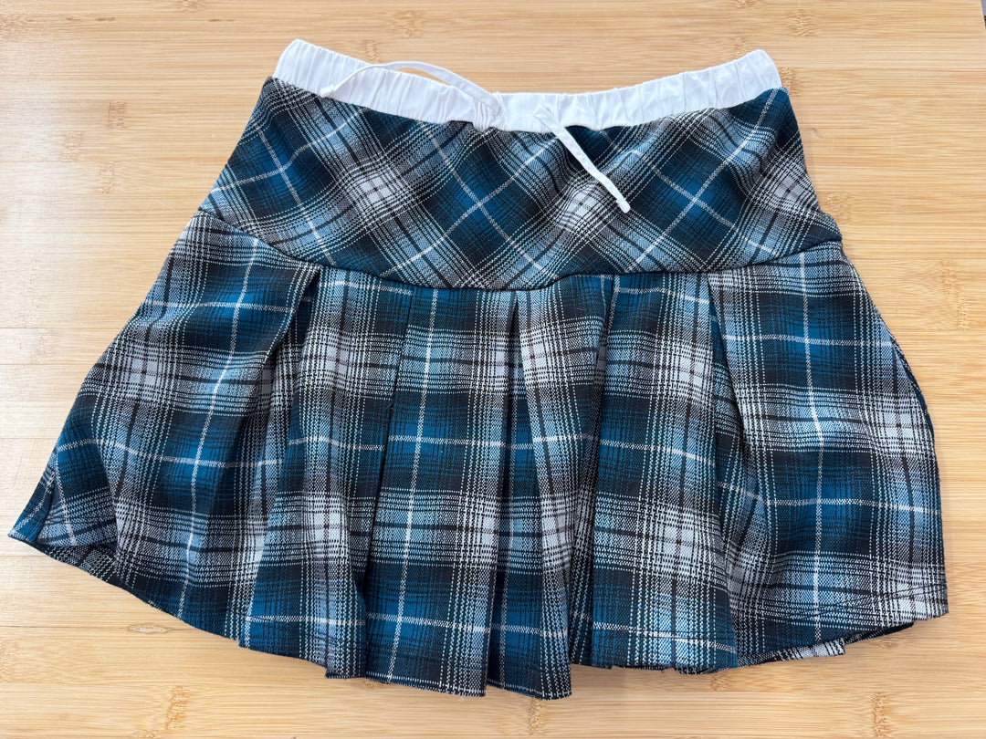 My Sister's Closet Plaid Skort | YOUTH XXL | Drawstring Waist | Black Shorts Under