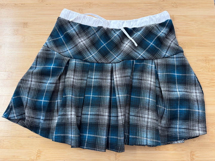 My Sister's Closet Plaid Skort | YOUTH XXL | Drawstring Waist | Black Shorts Under