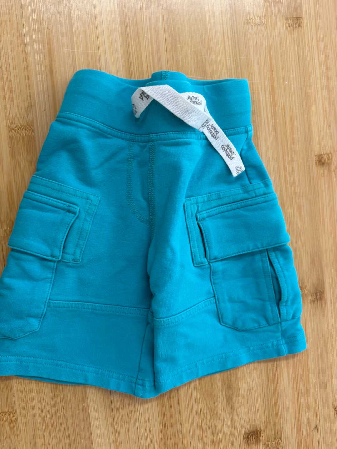 Peekaboo Beans Turquoise Cargo Shorts – O2