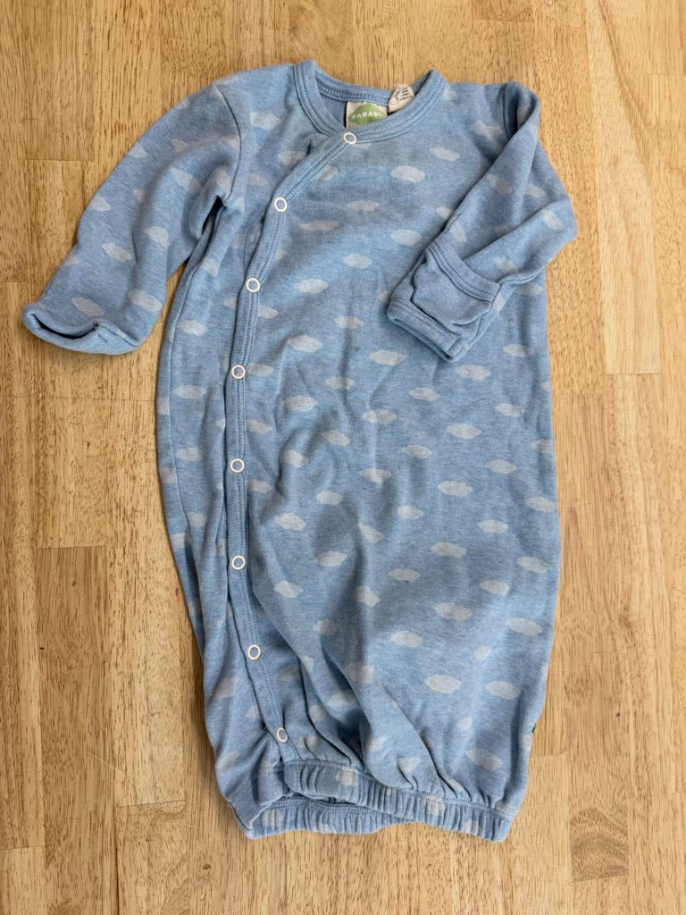 Parade Organics Sleep Gown – 0–3M | Blue Cloud Print - Nest and Sprout - Consignment
