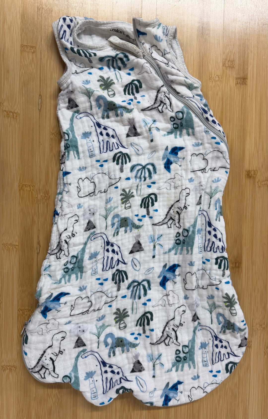 Loulou Lollipop Safari Dinosaur Sleep Sack – 0–6M | White Muslin 0.5 Tog