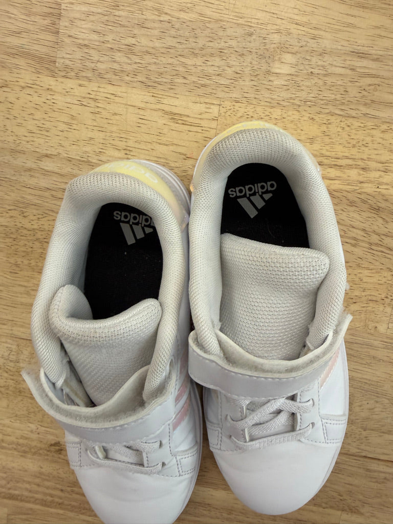 Adidas Sneaker – Junior 1 | White with Pearl Feature
