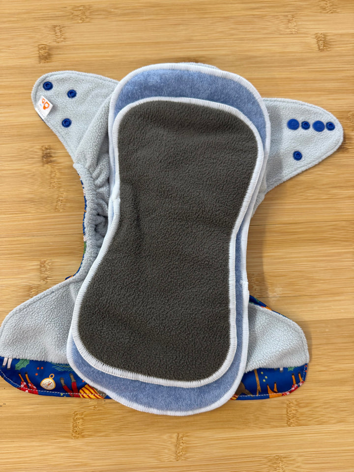 Lil Helpers Cloth Diaper – One Size | Navy Goats Allover Snap AI2 with 2 Inserts